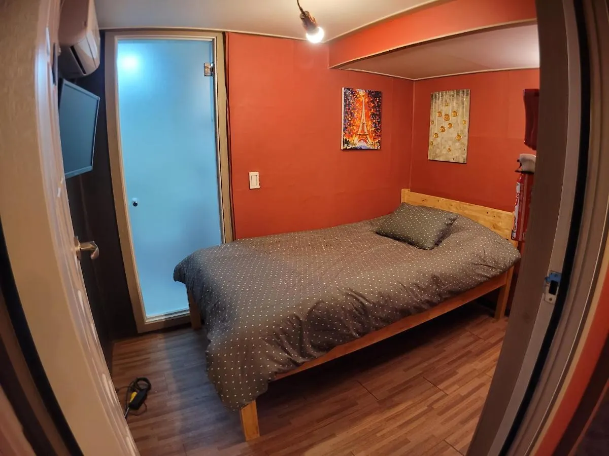 Olive Hostel W Seoul 2*,  South Korea
