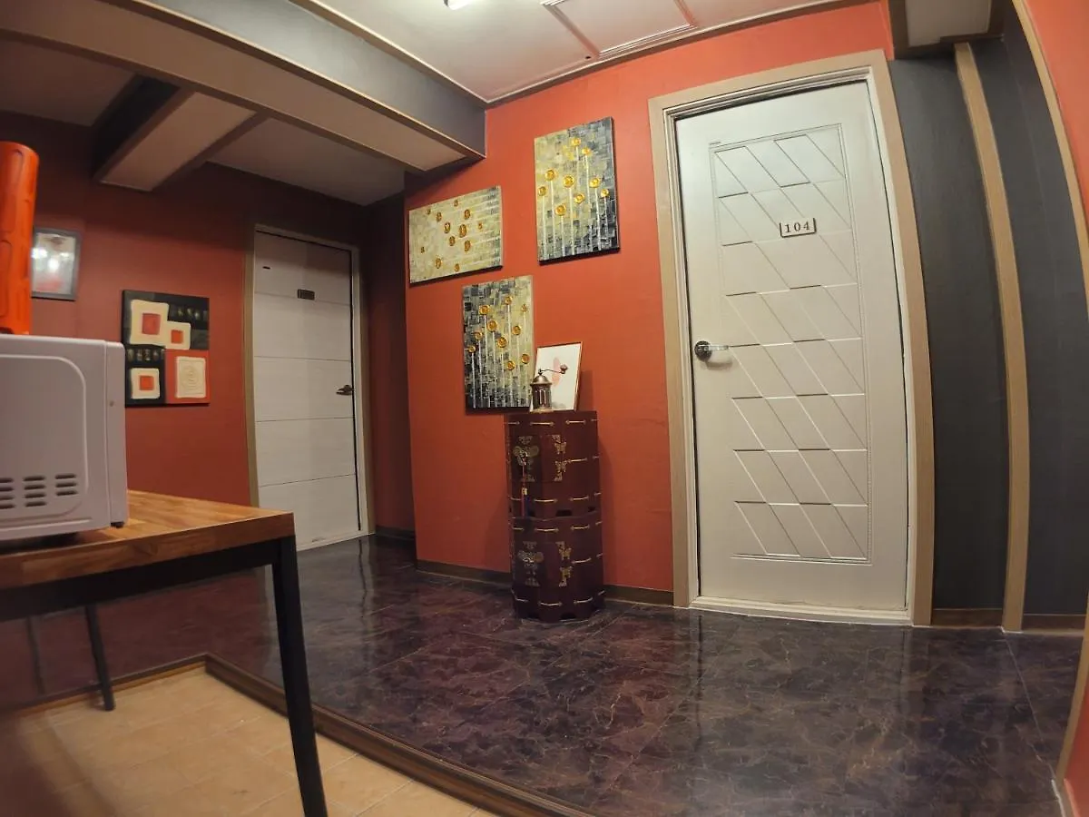 Olive Hostel W Seoul Guest house