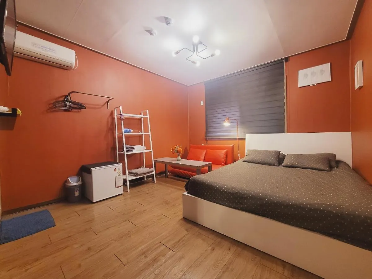 Olive Hostel W Seoul 2*,  South Korea