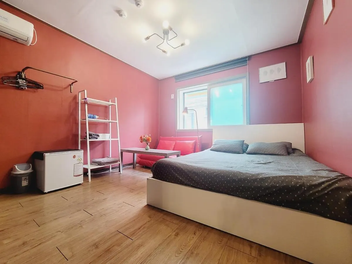 Olive Hostel W Seoul